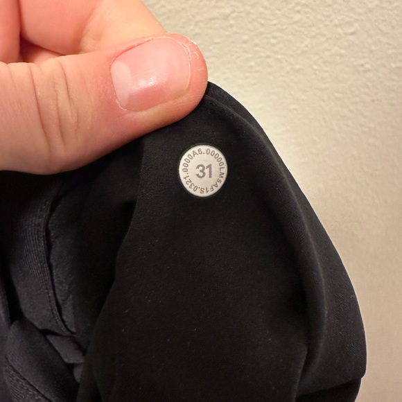 Lululemon Commission Pants 31W - Picture 3 of 6